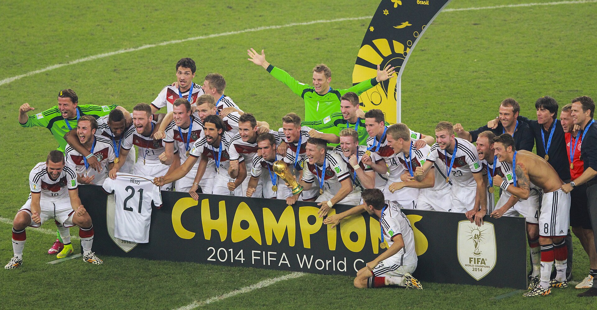 Germany_champions_2014_FIFA_World_Cup.jpg